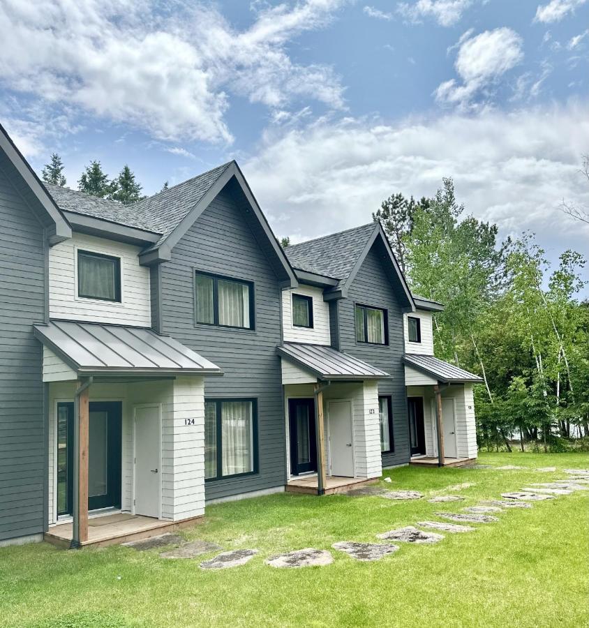Suites Du Lac Moore Mont-Tremblant Zewnętrze zdjęcie